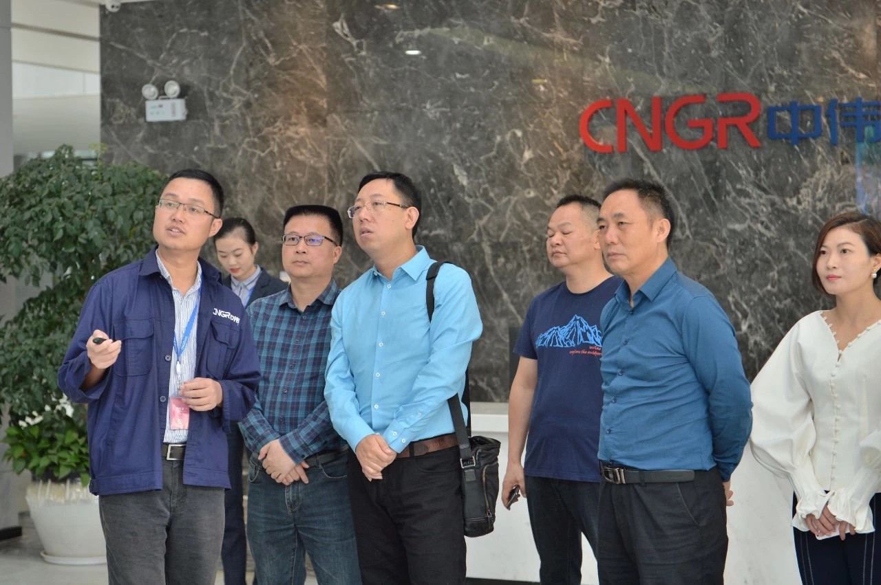 省生态情形厅相关向导赴中伟新质料中部工业基地调研