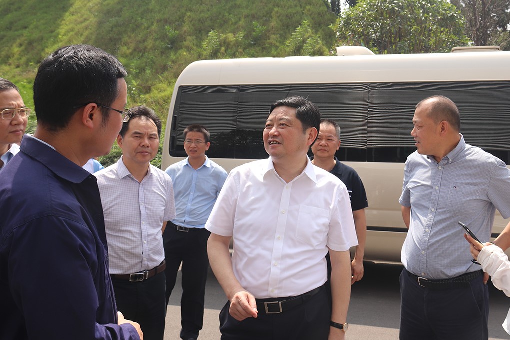 加速生长，，，，，，，抢占机缘丨夏建平一行调研中伟新质料中部工业基地