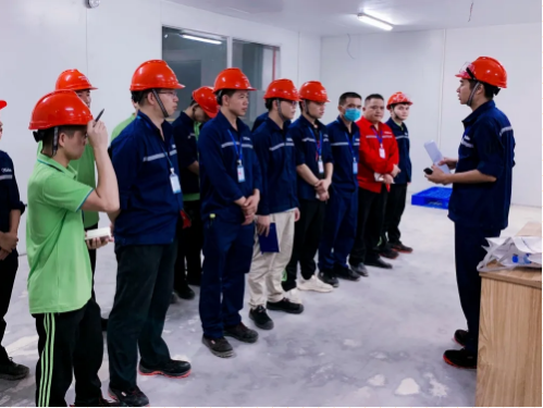 派驻苦学！在汗水和坚持中，，，，，，，，南部工业基地员工时刻准备着