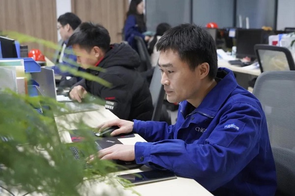 中伟明星讲师丨肖坤：八年深耕一线，，，，，，，，三尺讲台育“中坚”