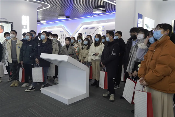 “与宁相约，，，，，筑梦青春”丨百名宁乡籍双一流高校学子参访中部工业基地