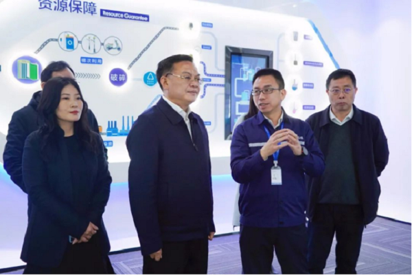 湖南省商务厅党组书记、厅长沈裕谋调研中伟股份中部工业基地