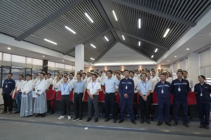 传帮带 促生长｜宁乡工业基地2022年度校招生拜师会圆满礼成！