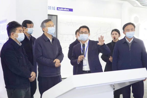 坚持立异驱动 抢抓先发优势丨湖南省常务副省长李殿勋调研中伟宁乡工业基地