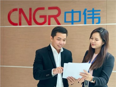 全球中伟人丨丹尼尔：在这场一直学习与发明的旅程中做最坚实的后援