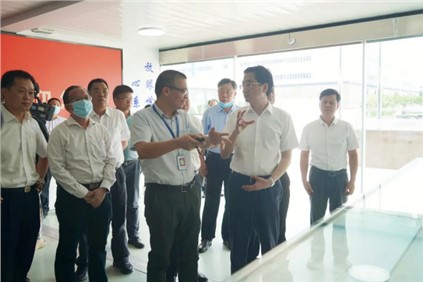 广西壮族自治区人大常委会副主任、党组副书记，，，，，，，，自治区总工会主席张晓钦调研南部工业基地