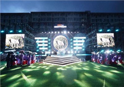 雨中举行曲，，，，，，，唱响全球化之歌！第五届 “中伟音乐节”总决赛圆满落幕