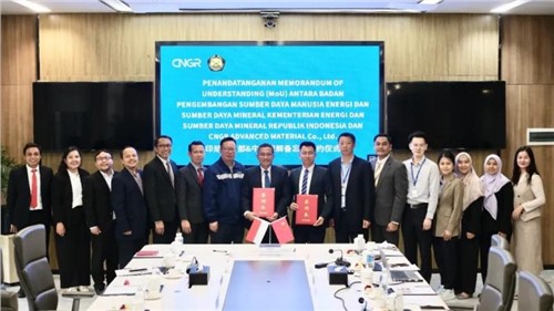 印尼能矿部人力资源开发局局长Prahoro Yulijanto Nurtjahyo一行调研中伟，，，，，，，，双方签署《相助体贴备忘录》